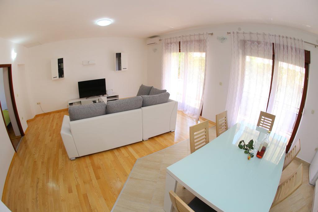 Apartment Borik Beach 86 Задар Екстериор снимка