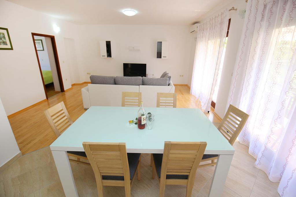 Apartment Borik Beach 86 Задар Екстериор снимка